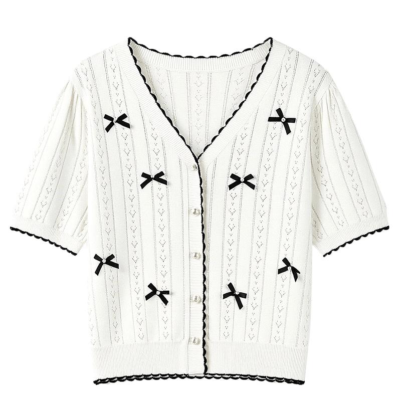 

Women s Short V-Neck Knit Cardigan S