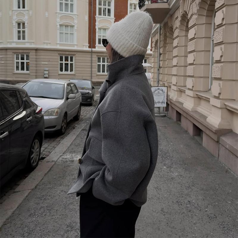 Dámský kabát z imitace vlny s límcem stojáčkem, jednoradové zapínání, větruodolná a hřejivá bunda pro každodenní dojíždění, podzim 2025