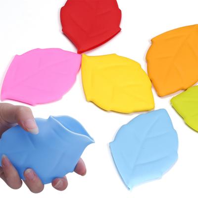 Creative Foldable Take In Water Convenient Storage Dishwasher Safe Mouthwash Mug Hotel Accessory Travel Cup