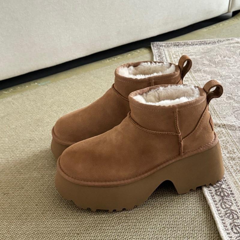 

Sangpo sheepskin and fur integrated thick-soled snow boots winter new short mermaid shoes warm snow cotton women s shoes thickened 40