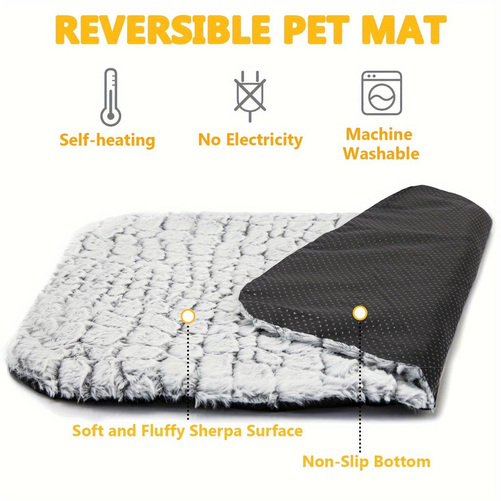 Self-Heating Pet Pads Blanket Puppy Pad Warm Cushion Mat for Cats Dogs Washable Pets with Thermal Body Heat Reflecting Core Pad