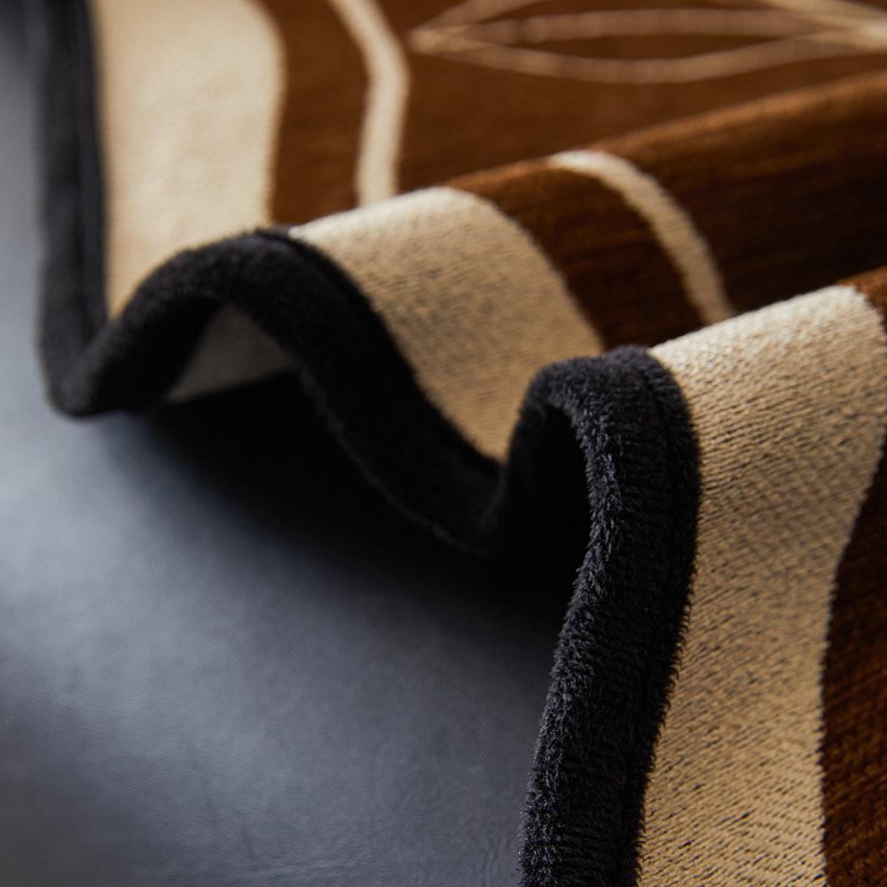Retro Special-Shaped Sofa Cushion Is Universal In All Seasons  New Leather Sofa Seat Cushion Light Luxury High-End Sofa Cover Cloth Cover Towel