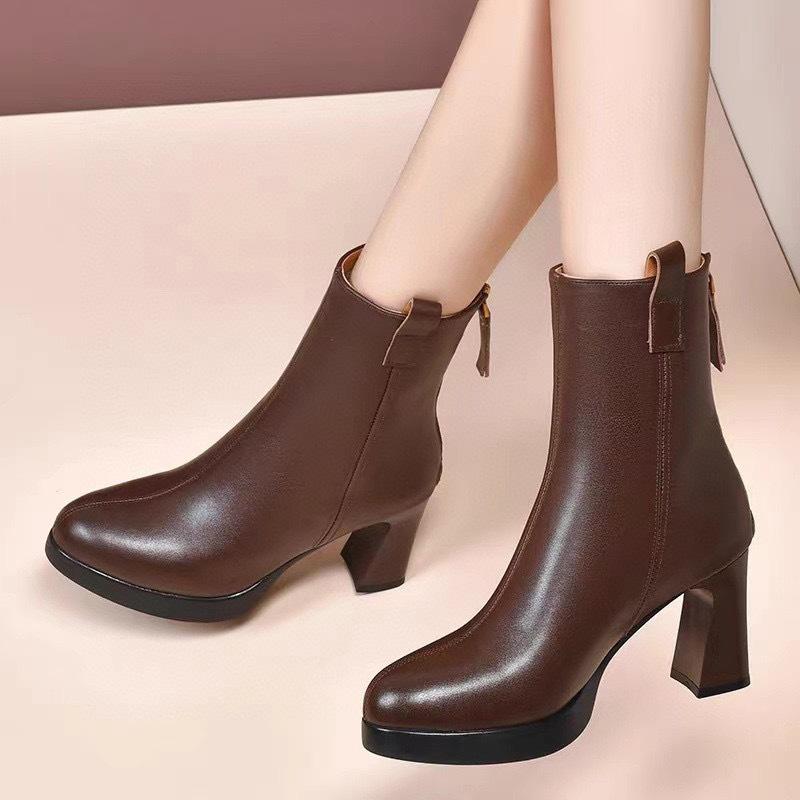 Leather boots women's 2025 autumn and winter new pointed thick heel high heel short boots fashion boots European and American style zipper women