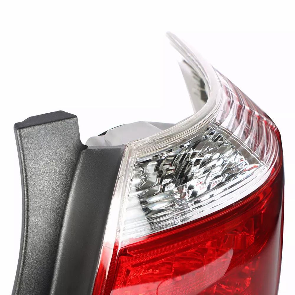 81550-0E070 fits 2011-2013 Toyota Highlander external tail/brake light.