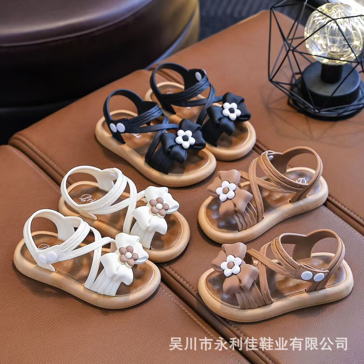 

Girls Summer Sandals for Toddlers, Exported Children s Buckle Shoes for Little Princesses 24-28Code（No free shipp
