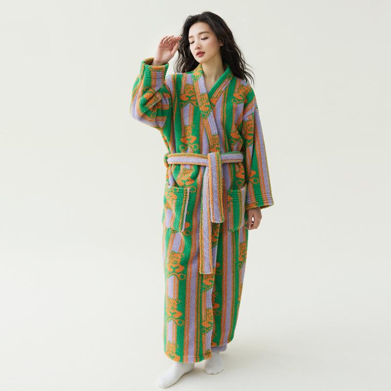 Winter Styles, Coral Fleece, Thickened, Men's and Women's Nightgowns, Extended Bathrobes, Couple's Pajamas, Anti-static, Winter Warm Pajamas