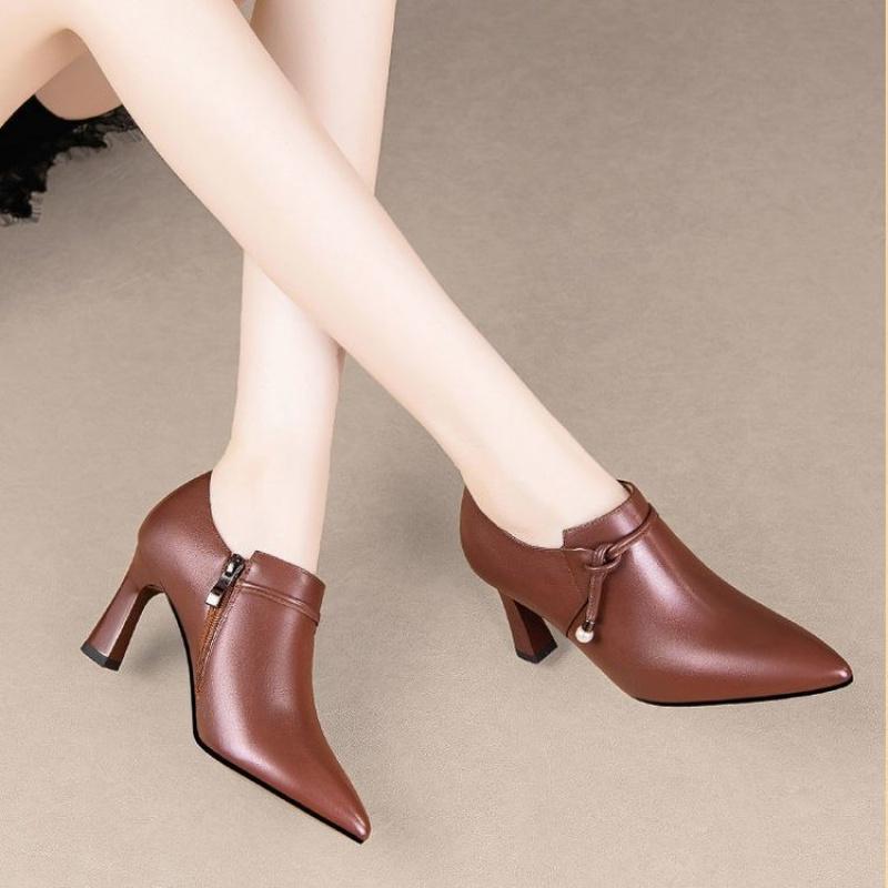New Women's Vintage Pearl Decor Pumps   Pointed Toe Side Zip Stiletto Heel Shoes, Retro Style Deep Shoes for Fall/Winter for daily use