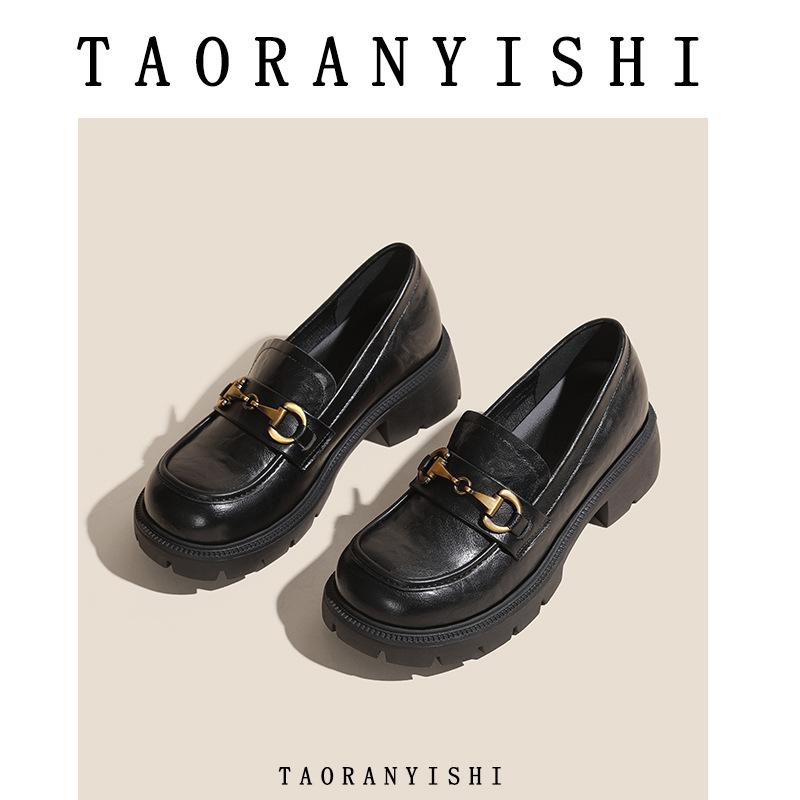 Platform women's autumn new velvet single shoes inner height increase small leather shoes small size 33