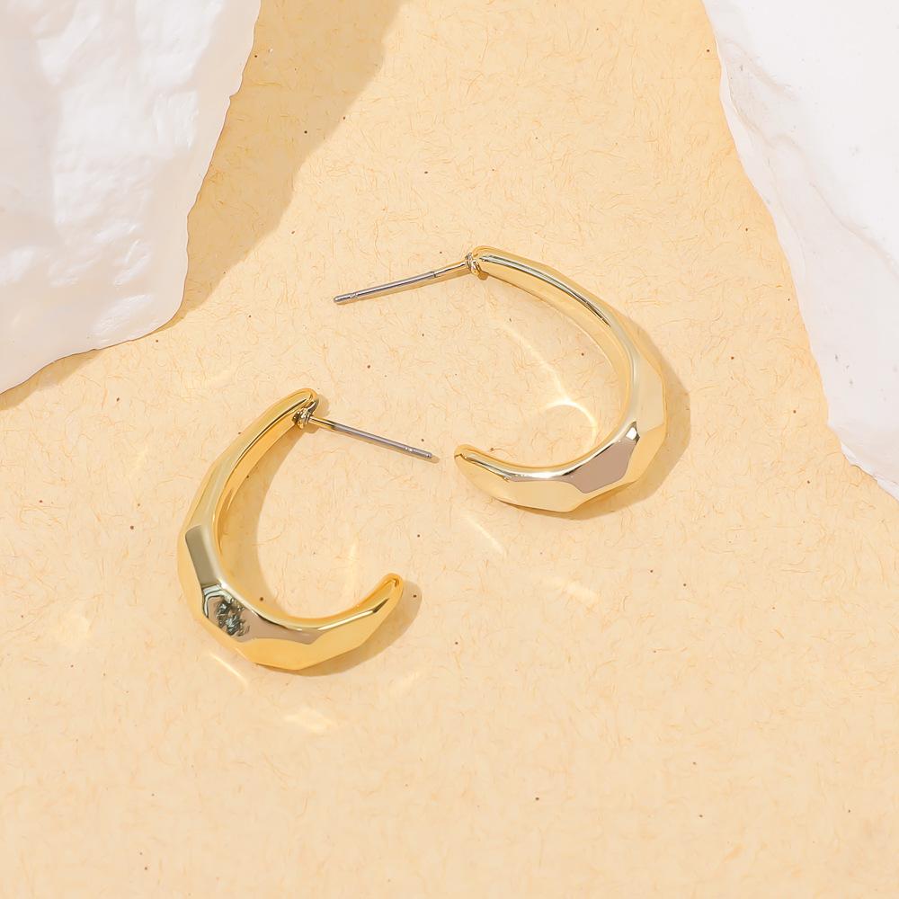 European and American irregular earrings geometric stainless steel personalized fashion stud earrings K gold titanium steel irregular light luxury