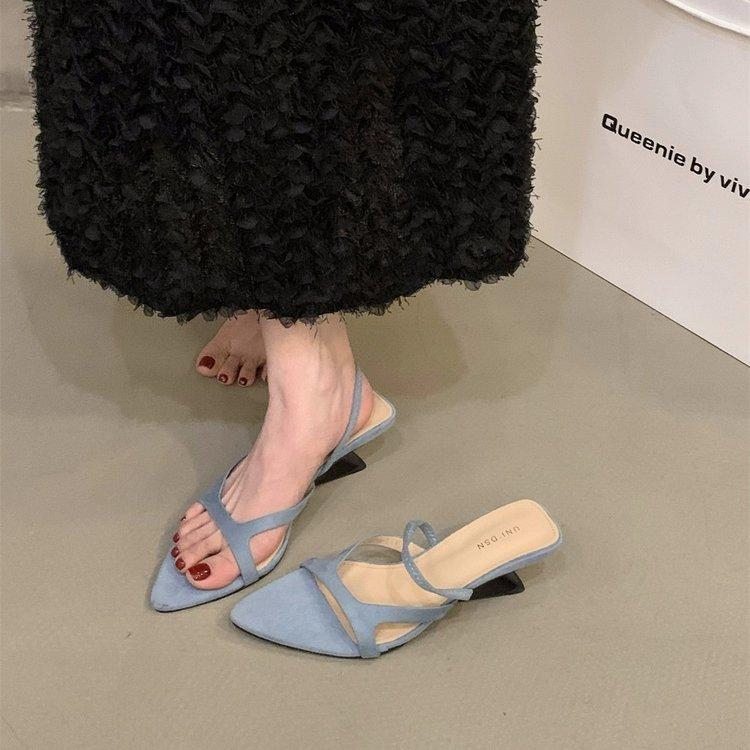 Rote Pantoletten mit Keilabsatz, Feenschuhe, Sommer 2025 zum Rock, Französische Sandalen