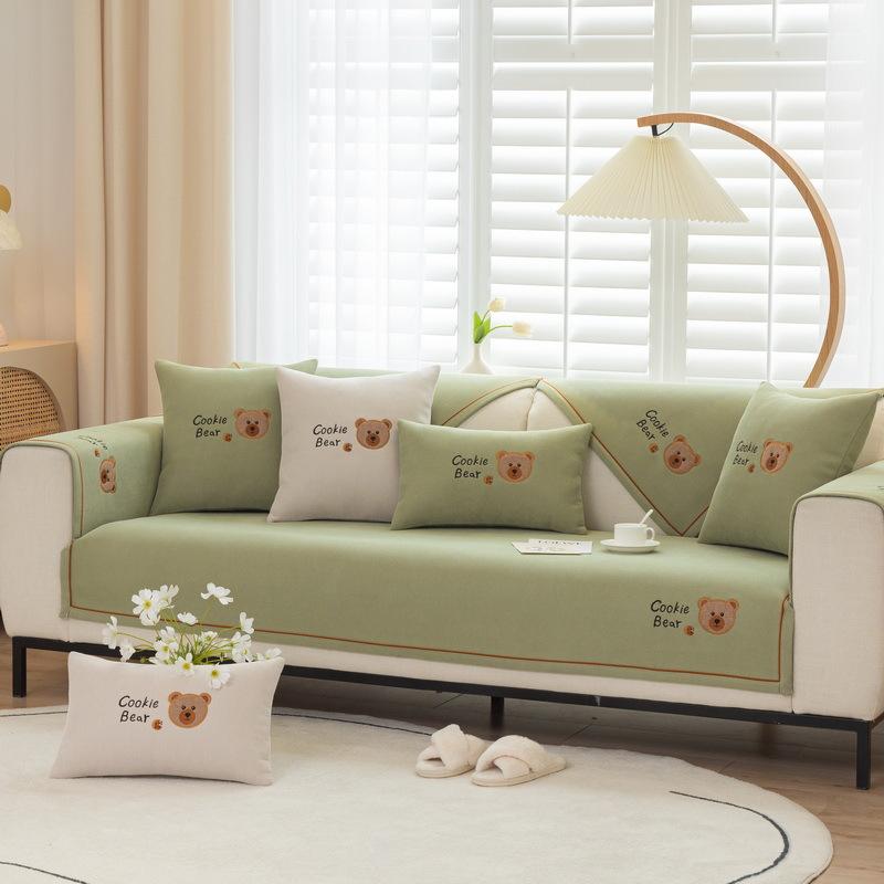 Sofa Cushion Four Seasons Universal Non-Slip Cover Towel New Embroidery Cartoon Bear Sofa Cover All-Inclusive Sofa Seat Cushions