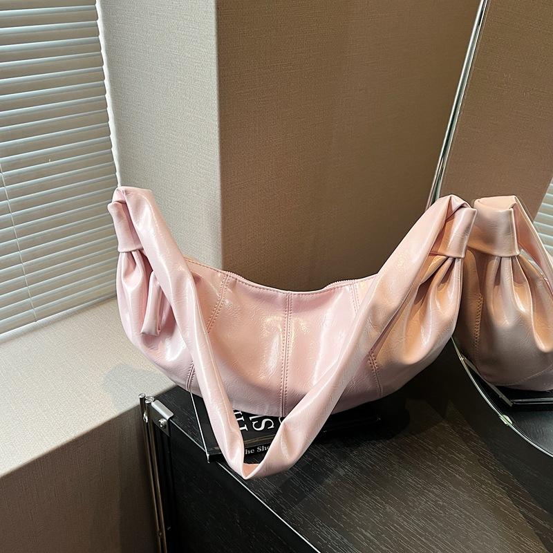 

Versatile single shoulder messenger bag autumn new item today niche retro dumpling bag women s bag