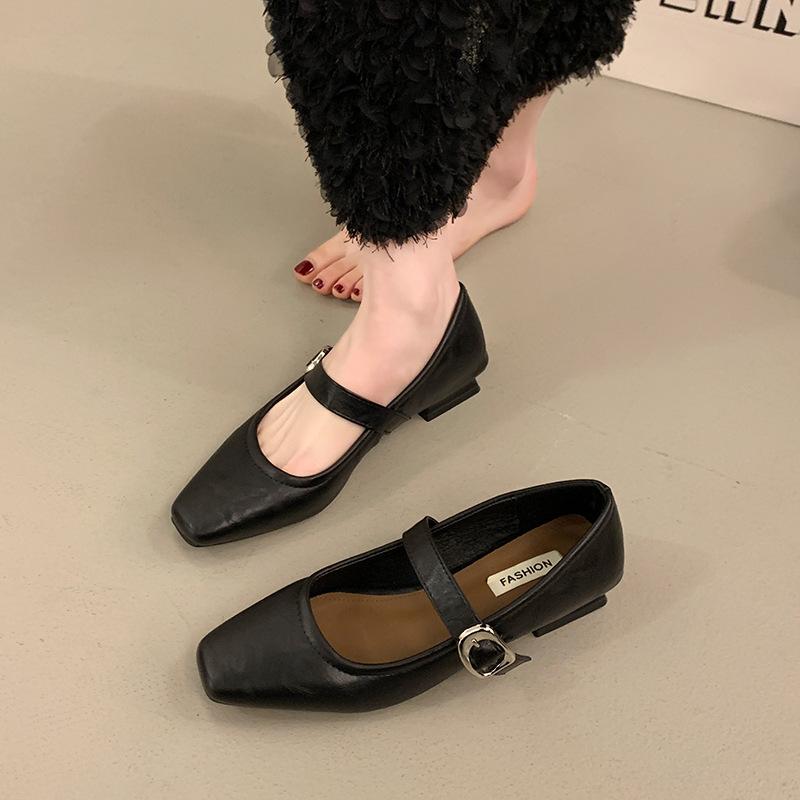 

Темпераментная маленькая квадратная голова, вечерний бриз, мелкий вырез, слово, с маленькими кожаными туфлями, детские, низкий каблук, для работы, мягкая подошва, Мэри Джейн, одинарные туфли 39 чёрный