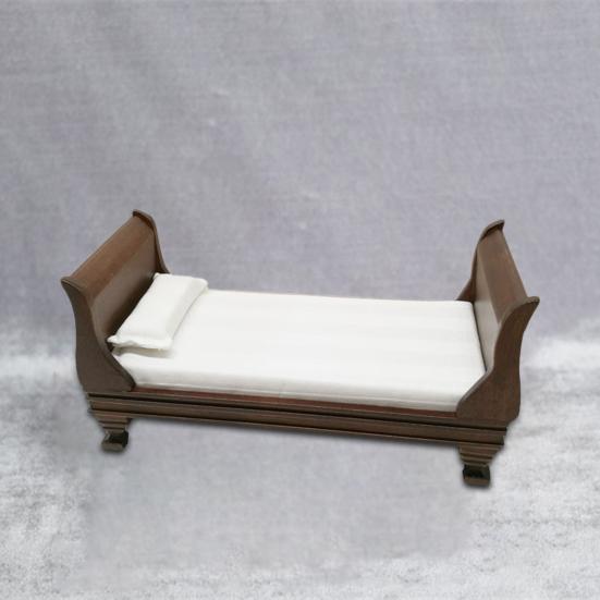 Dollhouse Single Bed Multifunctional Solid Scale 0.05 Dollhouse Furniture Simulation Mini Bed for Kids