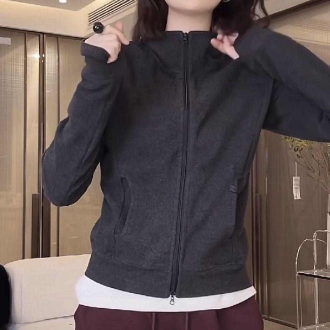 

Женский кардиган-куртка свободного кроя со стойкой - Повседневный, стройнящий, простой дизайн, однотонный, карман на молнии. 3XL [Recommended 80-90 kg] серый