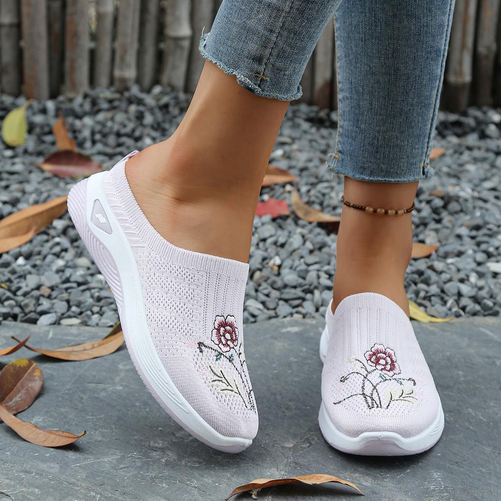 Chaussures Plates Respirantes à Enfiler pour Femmes avec Semelle Souple - Baskets Légères Toutes Saisons Adaptées à la Marche, aux Trajets Quotidients, Chaussures Décontractées Confortables