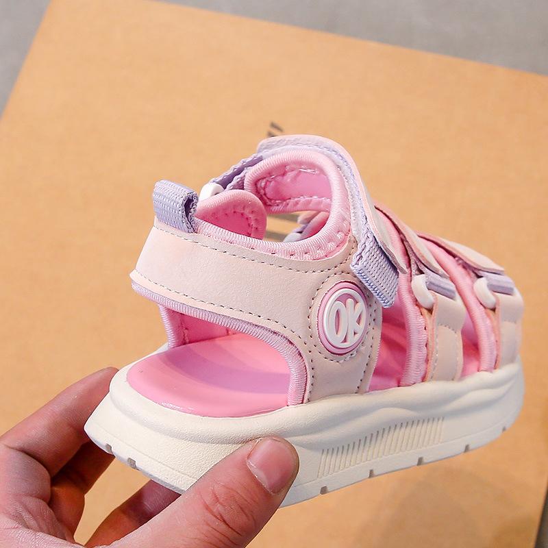 Girls' Sandals2026New Summer Children's Beach Shoes for Little Girls, Non-Slip Soft Sole Sports Sandals for Older Kids