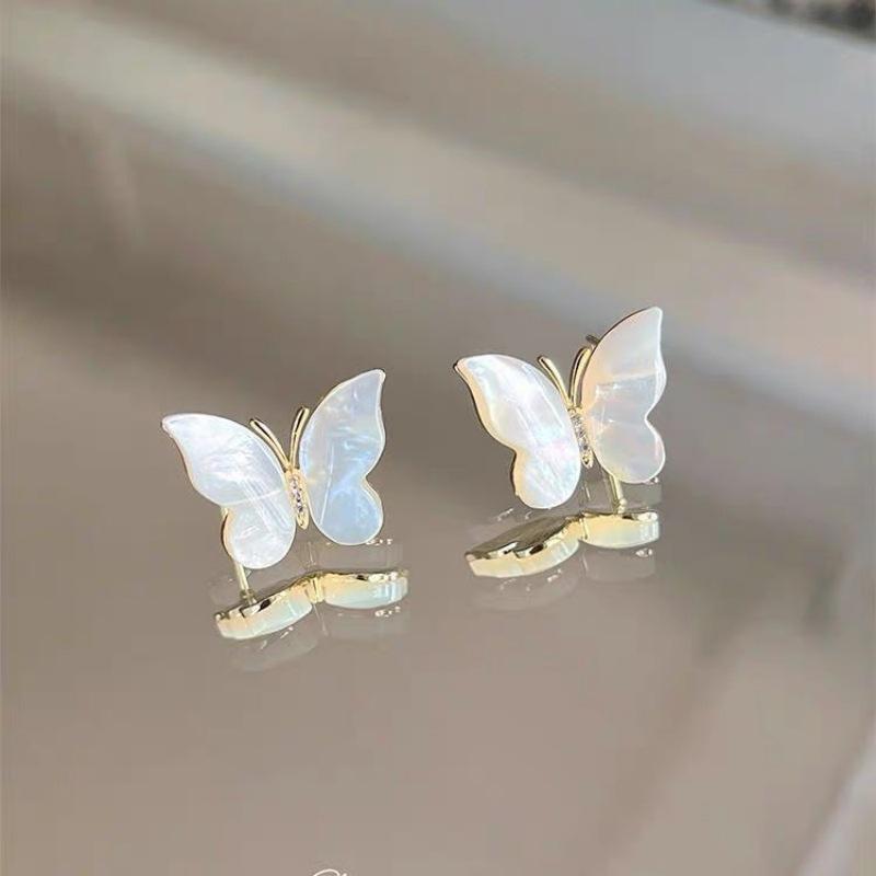 Elegant White Butterfly Mother-of-Pearl Stud Earrings - Light Luxury Fresh Summer Fairy Vibe