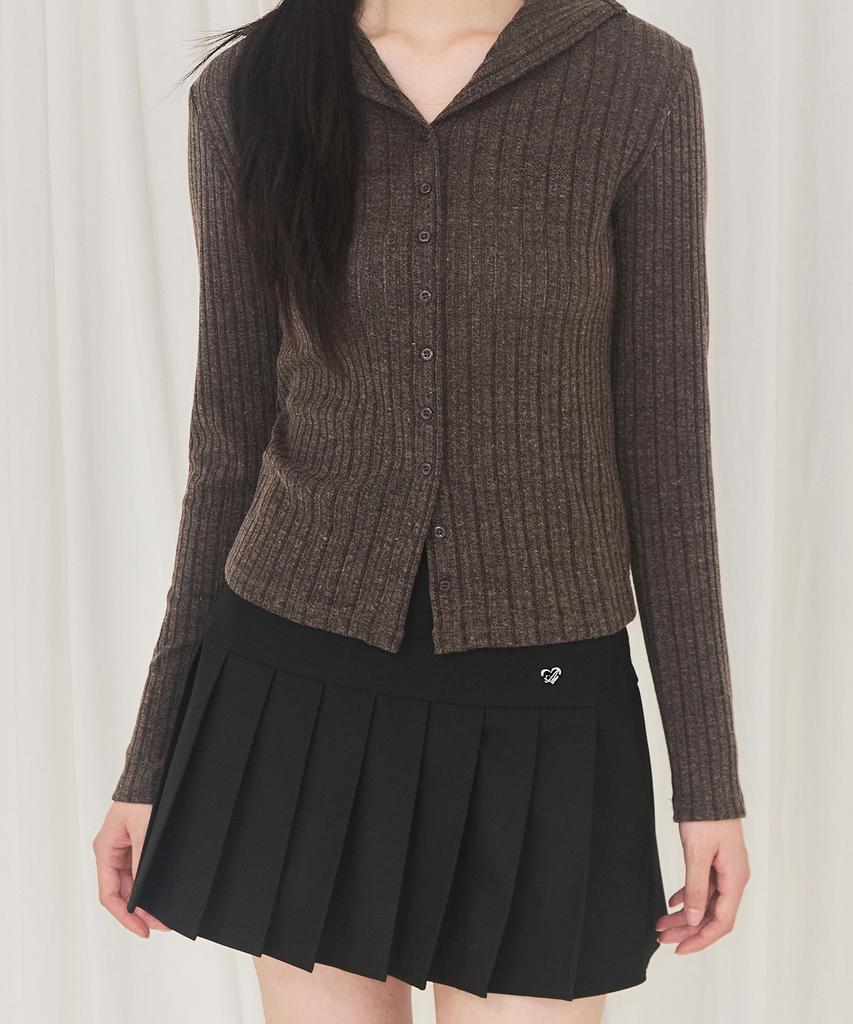 Alkialka Panel Pleat Skirt (Black)