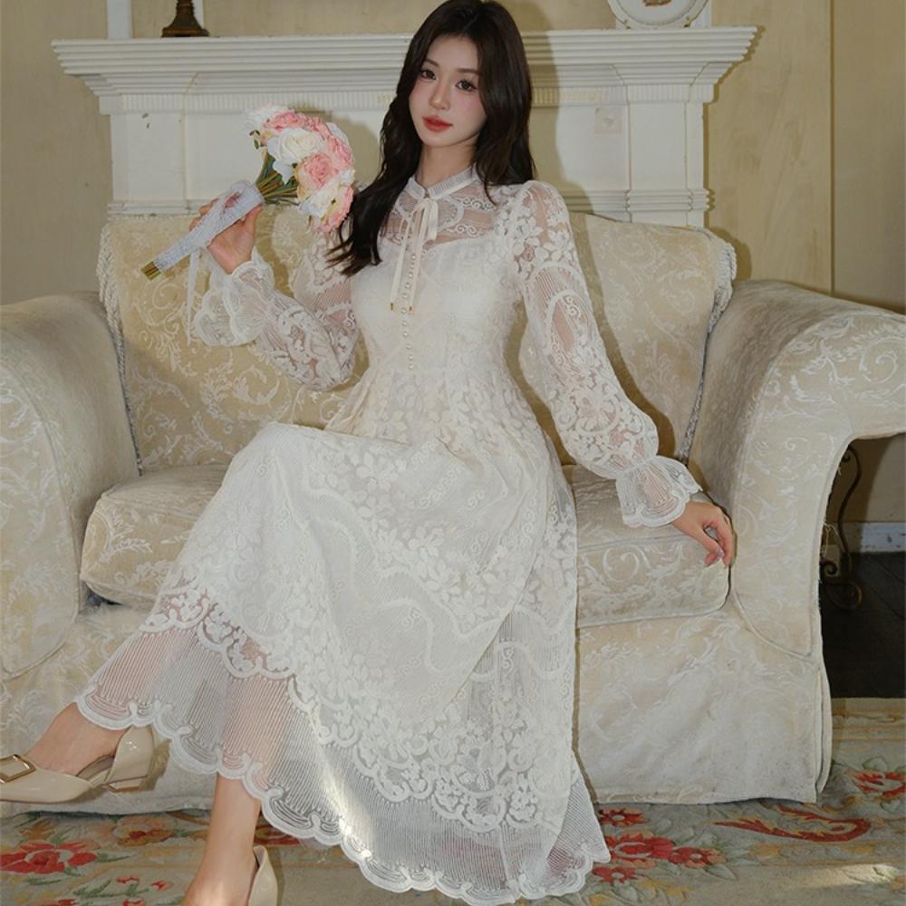 Elegant Lace Dress Women Mesh Embroidery Lanetern Sleeve Elegant Vintage Long Robe Holiday Prom Party Dresses