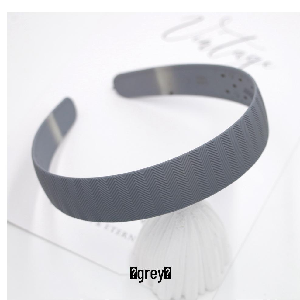 Non-Slip Black Headband with Teeth for Women: Ideal for Face Washing and Outings