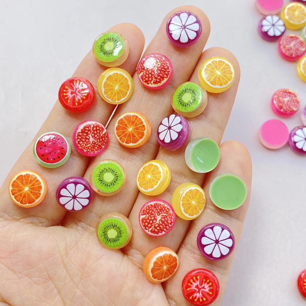 50 Sztuk Urocze Kreskówkowe Mini Arbuz, Pomarańcza, Seria Plastrów Owoców Zdobienia Paznokci Żywiczne Zawieszki Projektanta DIY Rzemiosło Do Paznokci Dekoracje 3D