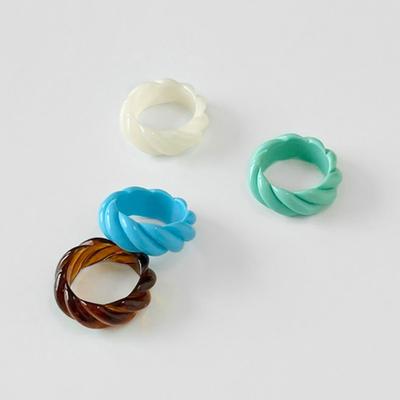 FANTASTIC PLANET Twist Color Ring (4colors)