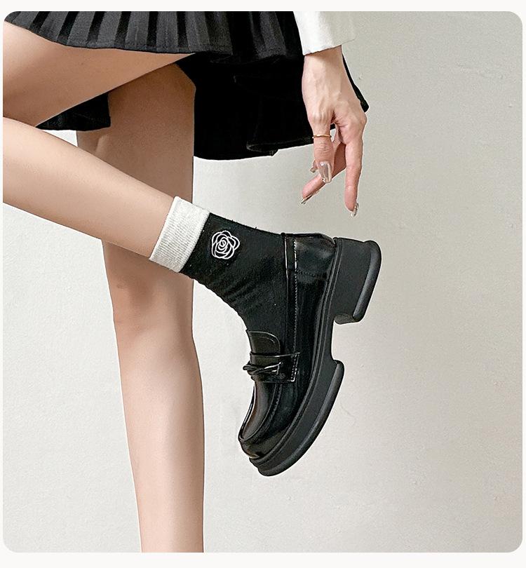 Weiwei Girl Damen Petite Slipper mit dicker Sohle - Retro Britischer Stil Lederschuhe