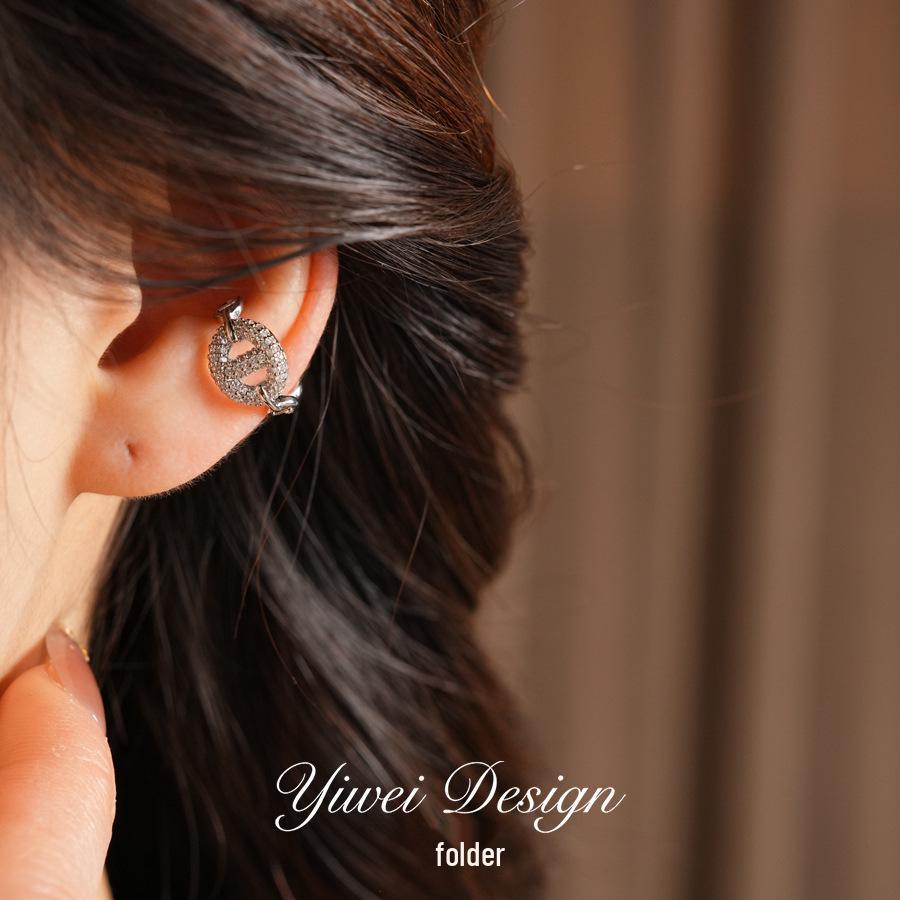 Zircon Pig Nose Fashion No-Pierce Cartilage Clip: Versatile, Cool Style Earring for Women