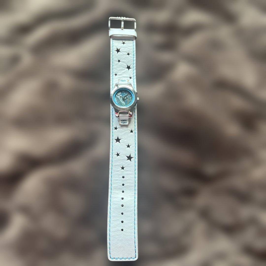 Used FOSSIL BIG TIC star shape