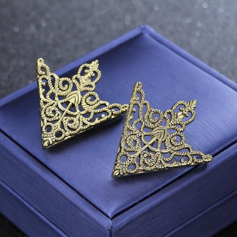 5 Pairs of Vintage Triangle Shirt Collar Pin Hollow Metal Needle Brooch for Women Men Lapel Pin Clothes Decor