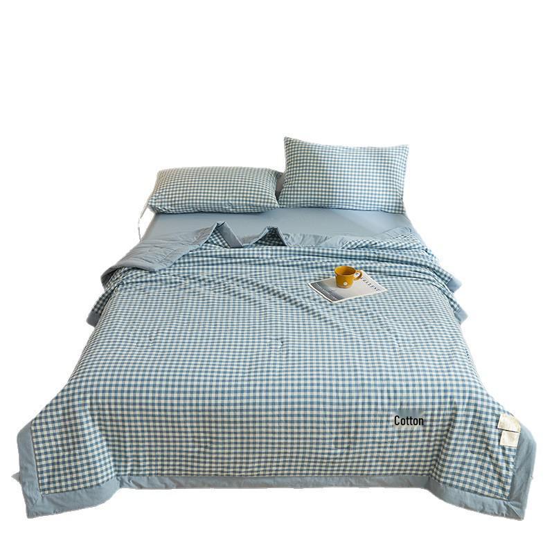 Class A Xinjiang Cotton Summer Quilt - Water-Washed, MUJI Style, Air Conditioning Thin Quilt, Machine Washable, Dormitory-Ready.