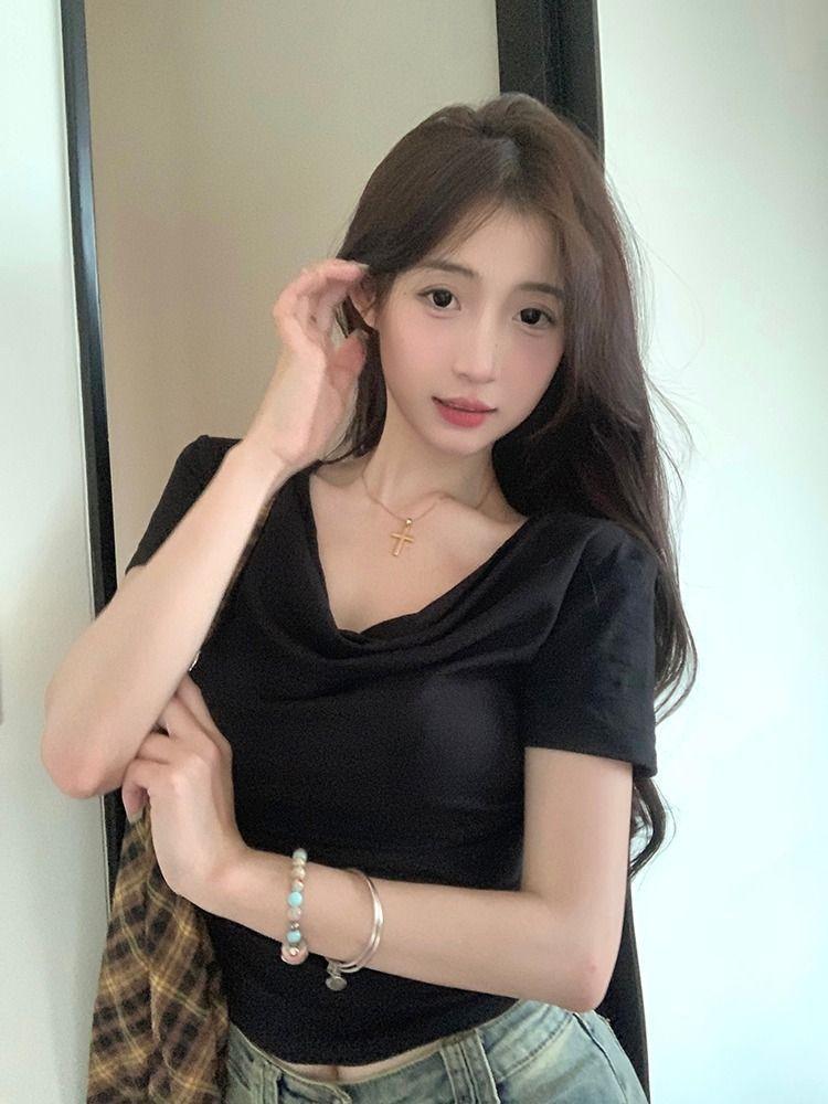 Spice girl black design swinging collar short-sleeved T-shirt for women, summer new waist pinched shoulder top trendy
