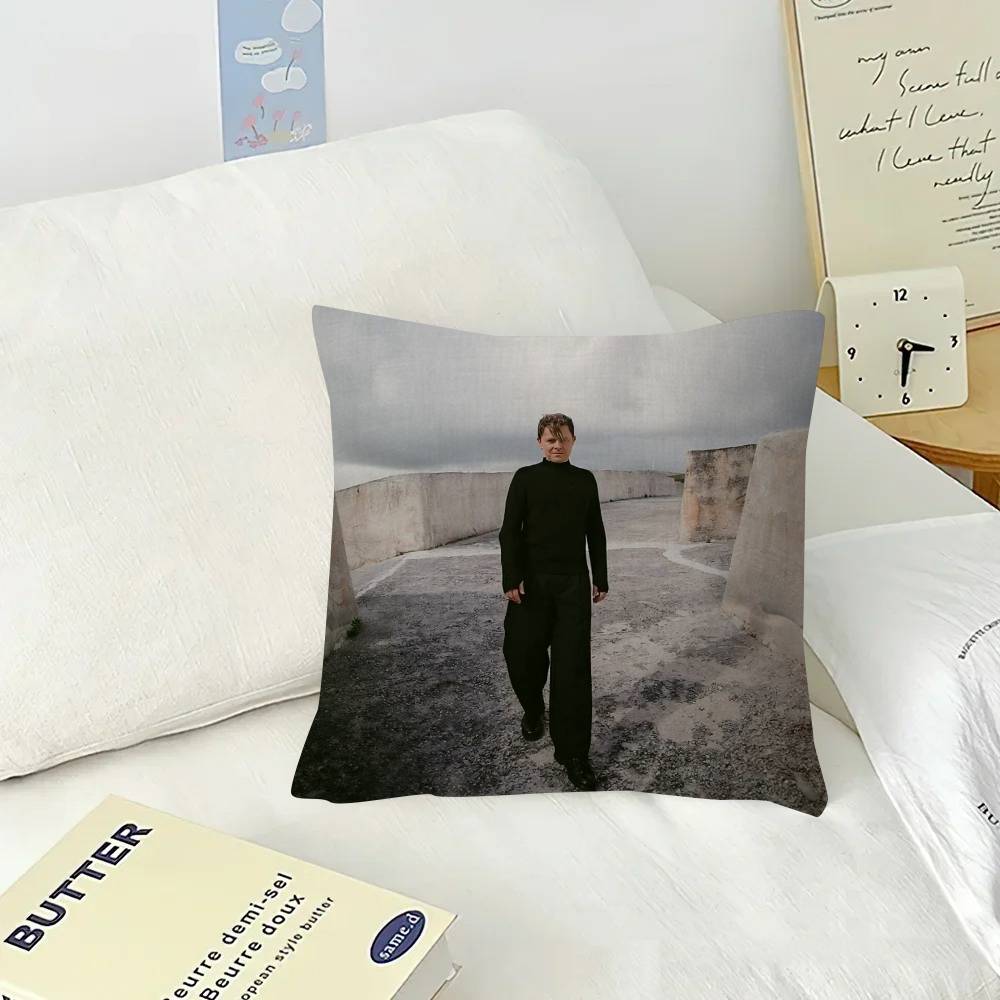 Singer Michael Patrick Kelly Traces Cushion Cover Pillowcase Upholstery Sofa Throw Pillow Home Decor Pillowcas