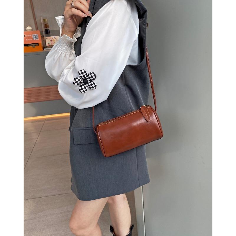 

Новая повседневная сумка-подушка цилиндрической формы из коровьей кожи растительного дубления для ежедневных поездок на работу, на одно плечо