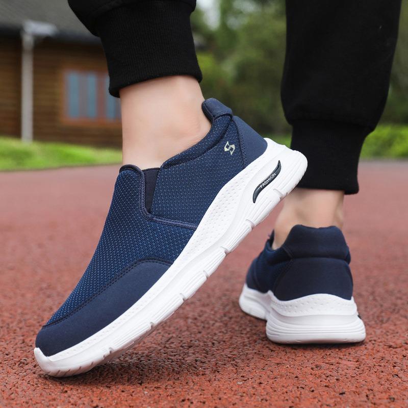 Sneakers new comfortable soft-soled walking shoes fly-woven breathable men's shoes one-pedal cover lazy shoes
