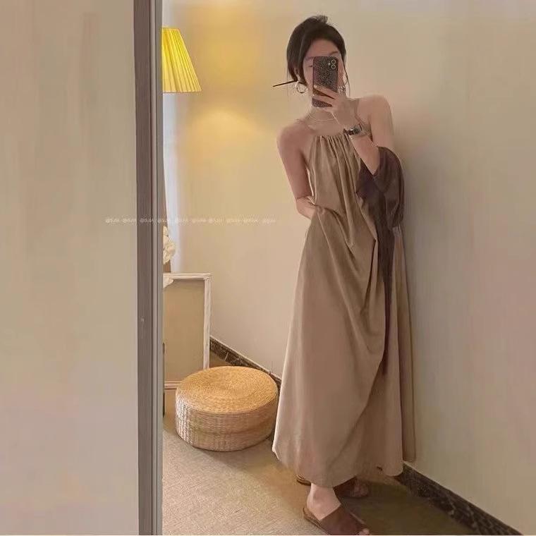 French Gentle Style Spaghetti Strap Tie-Up A-Line Long Dress with Pockets - Summer 2024 Collection