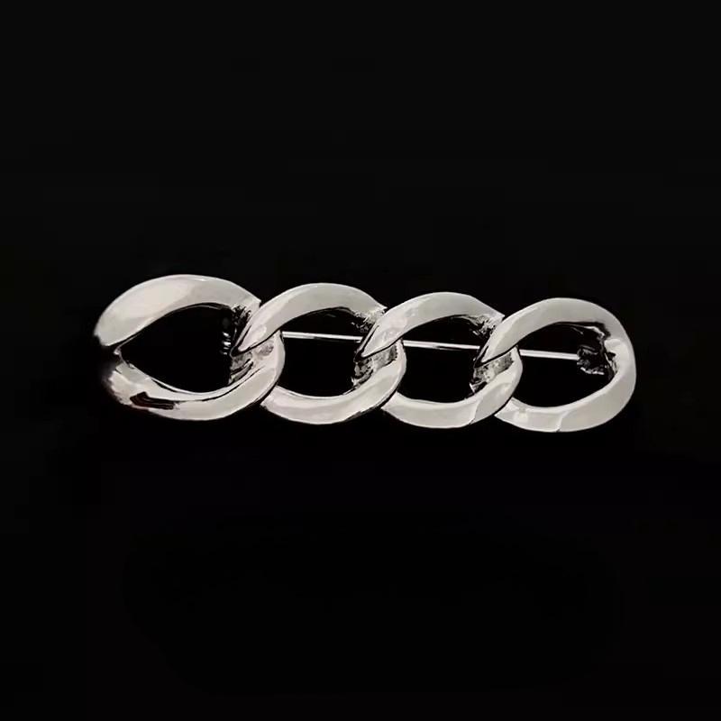 Smooth Chain Brooch, Waist Reduction Accessory, Dress Anti-exposure Buckle, Women's Elastic Waist Pin, Waist Cinching and Fixing Clothes