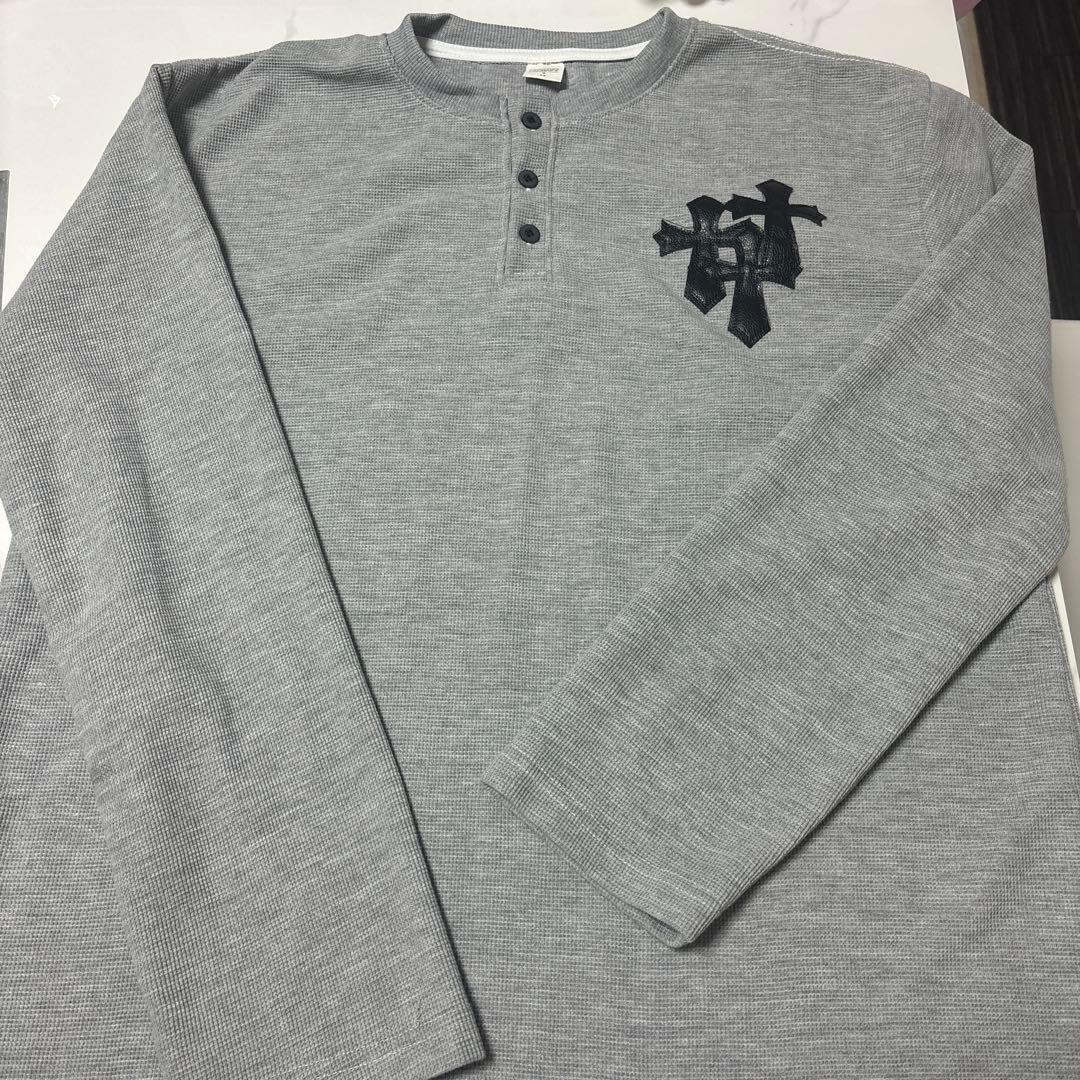 cross henley neck cut and sew