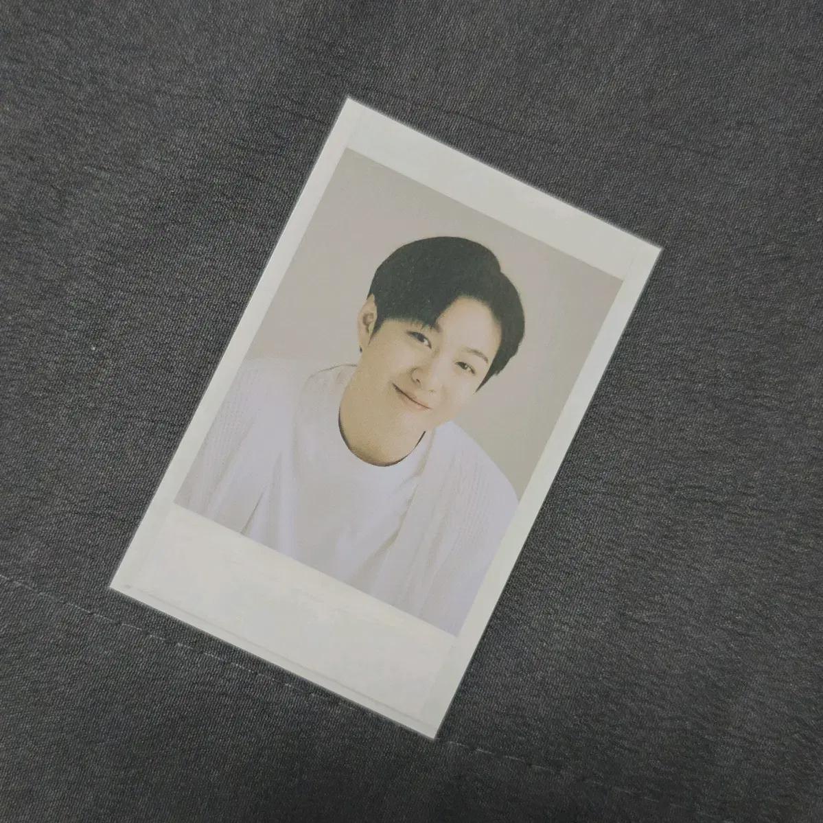 

BTOB Фанкон МД Фотокарточка Ли Чансоп Фотокарточка