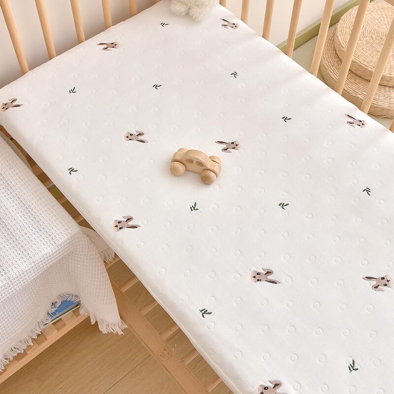 UKKNZZ Cartoon Embroidered 6-Layer Gauze Crib Fitted Sheet