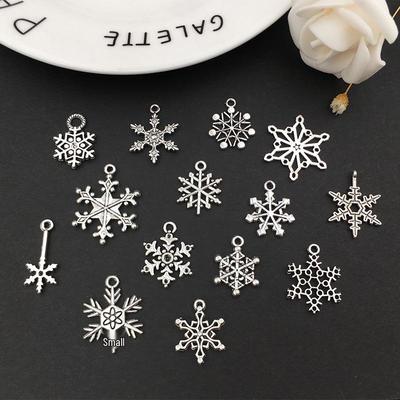 Zhongcheng Snowflake Alloy Pendant - Bright Silver Hollow Design Jewelry