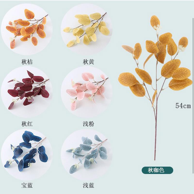 Simulation mit Frucht-Eukalyptusblättern Morandi-Farbe Hochzeitsaal Blumendekoration