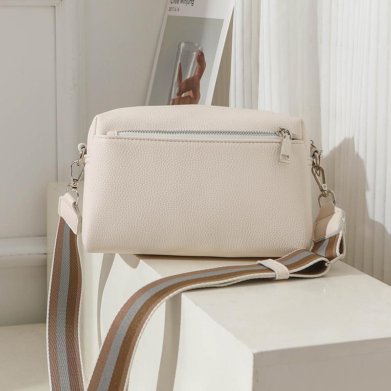 

Новая вместительная сумка через плечо для женщин с небольшой квадратной сумкой на одно плечо