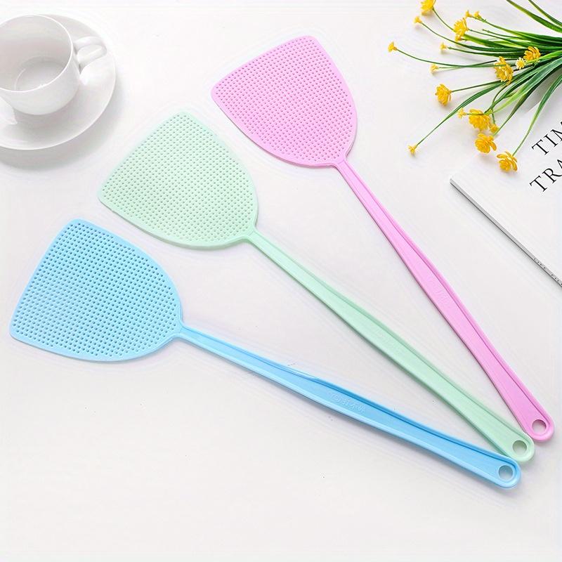 Heavy-Duty Plastic Fly Swatter with Long Handle - Durable Manual Insect Killer, Lightweight & Practical for Home, Apartment, Dorm