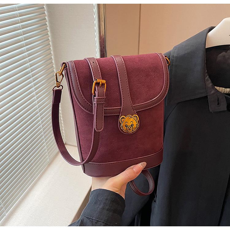 

Новая сумка женская сумка-ведро осень и зима нишевый дизайн ретро повседневная на плечо мессенджер бордовый