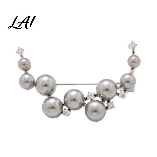Rhinestone Brooch Pin Curved Design Imitation Pearl Lapel Versatile Daily Wear Pearlescent Texture Badge for Coats Shirts Scarves Accessories