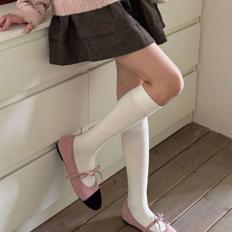 Ladies Autumn and Winter Retro Show Thin Boneless Long Leg Socks
