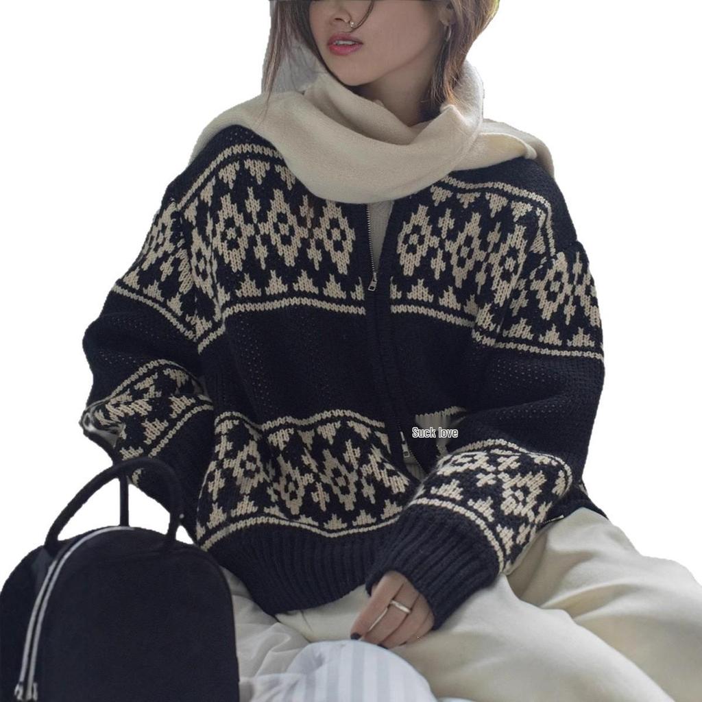 Chic Retro Korean Stand Collar Color Block Knit Cardigan