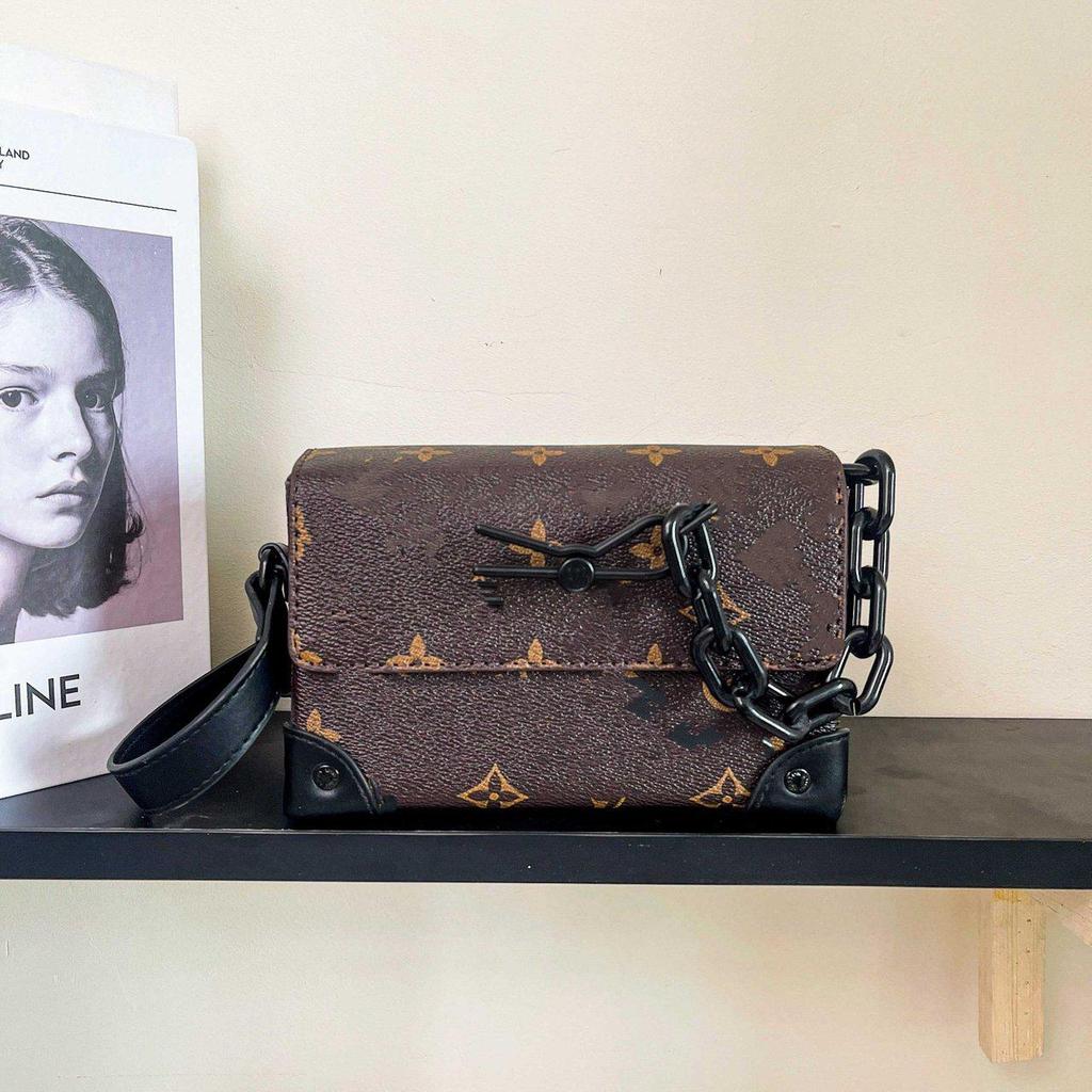 European & American Classic Small Chain Print Crossbody Flap Bag